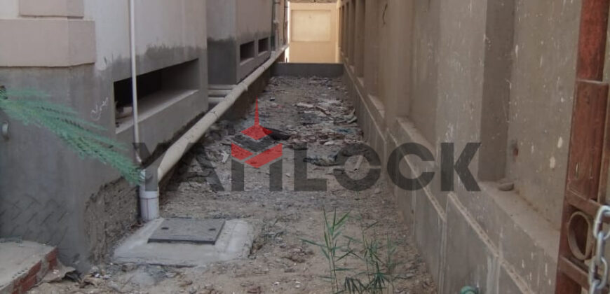 شقة 180 م² للبيع بمدينة الشروق المنطقة الثامنة عمارات – المجاورة 1