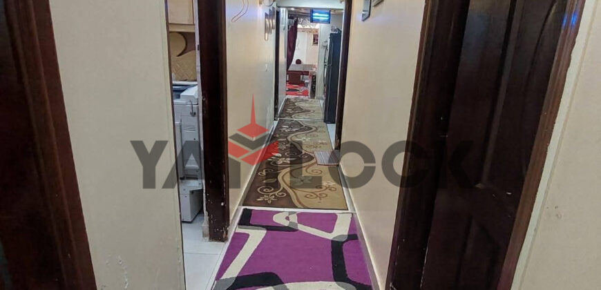 شقة سكني او اداري 300 م² منهم 70 م² تراث للبيع في الهضبة العليا – شارع ٩ المفارق شارع الثورة