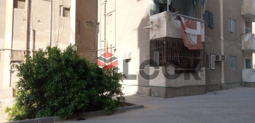 شقة 70 م² للبيع علي محور محمد علي فهمي امتداد شارع الخمسين حي الواحه مدينه نصر