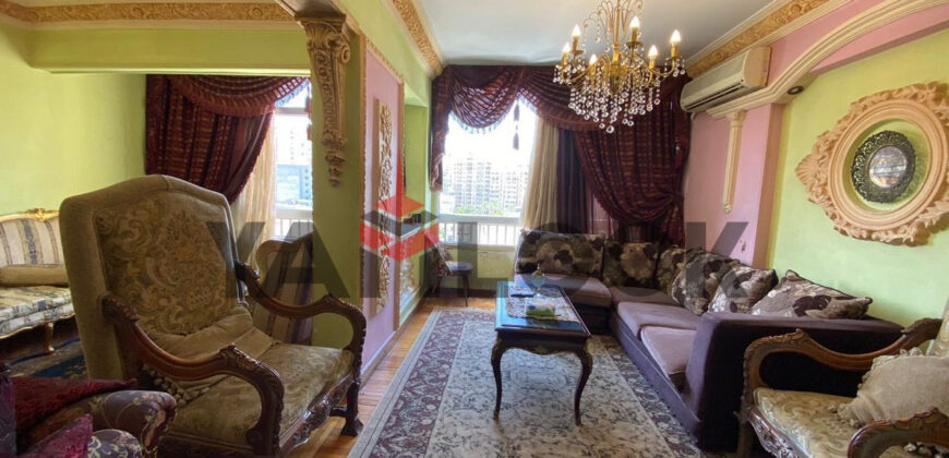 شقة 160 م² للبيع في شارع اسماعيل سري سموحة