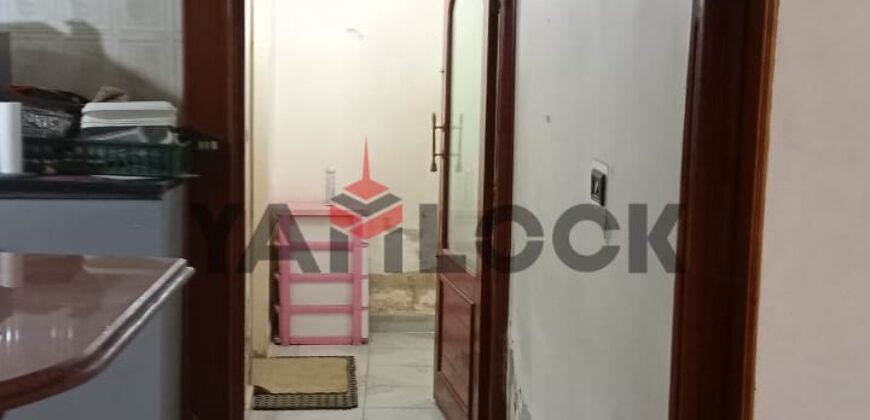شقة 175 م² للبيع بجوار مسجد الصالحين بير مسعود تطل علي كورنيش الاسكندرية
