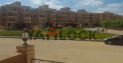 شقة 130 م² للايجار في الحي الثامن امام الحي السابع جمب الممشي السياحي 6 أكتوبر