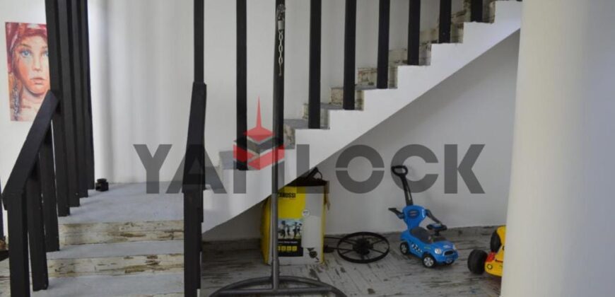 دوبلكس 350 م² للبيع في الحي السابع – الشيخ زايد