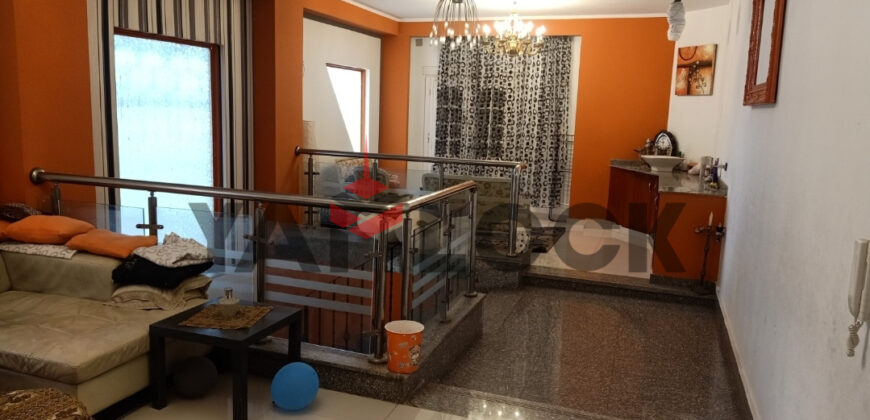 دوبلكس 400 م² للبيع في التجمع الاول شرق اكاديمية الشرطة