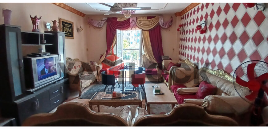 شقة 75 م² للإيجار مفروش بمدينة الشروق بعد نادى الشروق الرياضى تطل على حديقة غير مجروحة