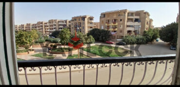 شقة 75 م² للإيجار مفروش بمدينة الشروق بعد نادى الشروق الرياضى تطل على حديقة غير مجروحة
