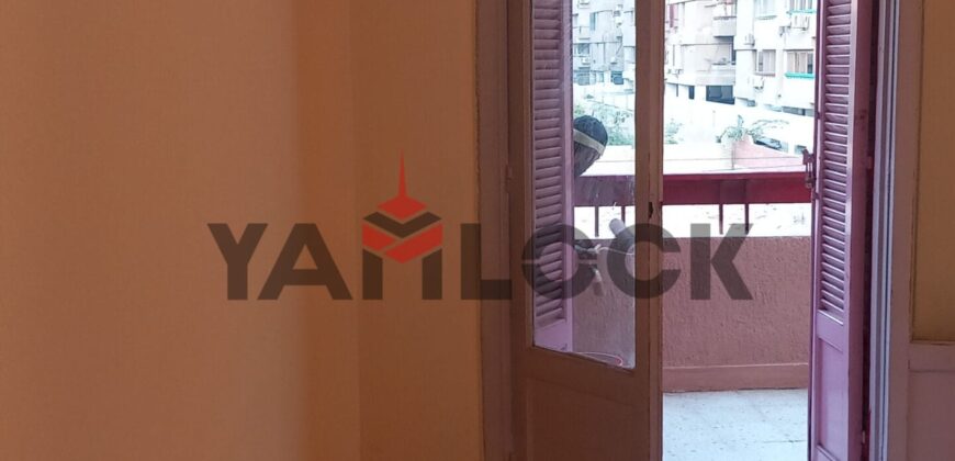 شقة 155 م² للايجار بعمارات مصر للتعمير مصطفي النحاس امام سوبر ماركت المحلاوي