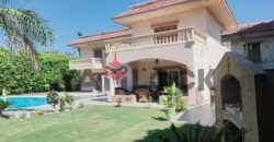 فيلا مستقلة 1600 م² للبيع بكمبوند اساتذه كليه الطب كينج مريوط مدخل افريكانا -جنينه كبيره جدا _اشجار فاكهه_يوجد بيت للكلب