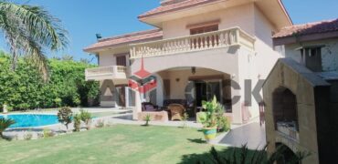 فيلا مستقلة 1600 م² للبيع بكمبوند اساتذه كليه الطب كينج مريوط مدخل افريكانا