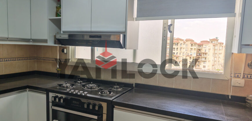 شقة 175 م² للإيجار في مدينتي B3 G32 Building 43