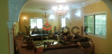 فيلا مستقلة 430 م² للبيع تشطيب سوبر لوكس – إطلالة حديقة في 6 أكتوبر – الجيزة