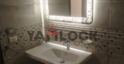 شقة 136 م² بجنينه 70 م² للإيجار في كمبوند المعادي فيو الشروق مدخل ٢بوابة الشروق طريق السويس