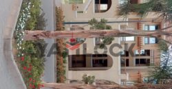 شقة 136 م² بجنينه 70 م² للإيجار في كمبوند المعادي فيو الشروق مدخل ٢بوابة الشروق طريق السويس