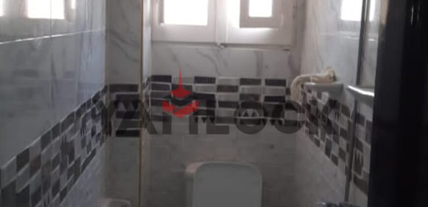 مبني سكني 209 م² للبيع بالعاشر من رمضان في الحي30 مجاوره 4 ادوار وبدروم