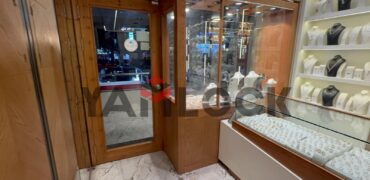 محل تجاري ٧٠ م² للبيع في شارع التسعين – مدينة العبور