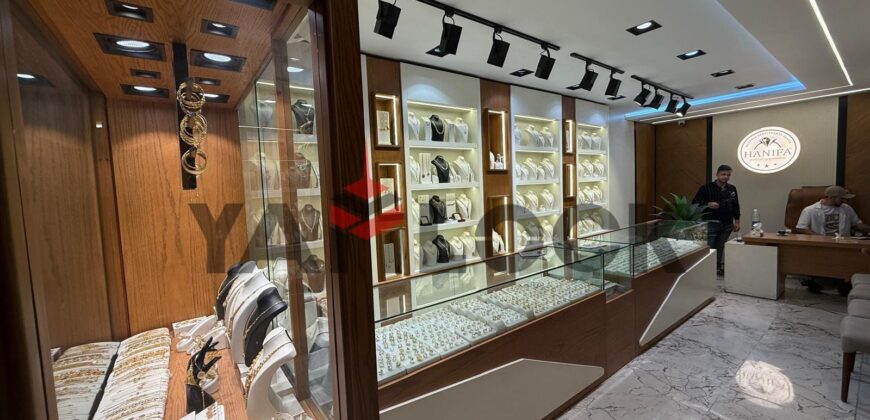 محل تجاري ٧٠ م² للبيع في شارع التسعين – مدينة العبور