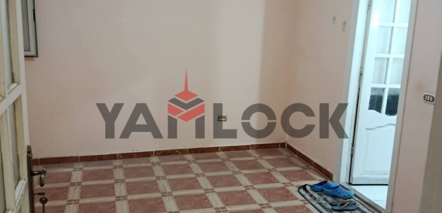 شقة 125 م² للبيع علي ش 16 الرئيسي متفرع من الدولي 45