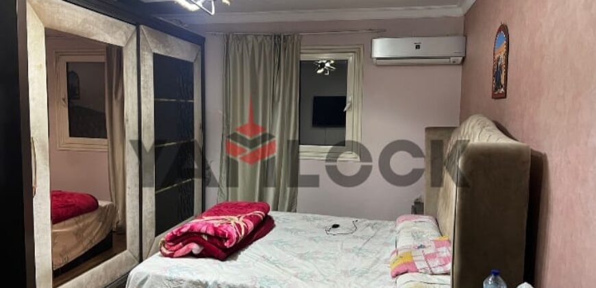 شقة 200 م² للبيع علي شارع مصطفي النحاس