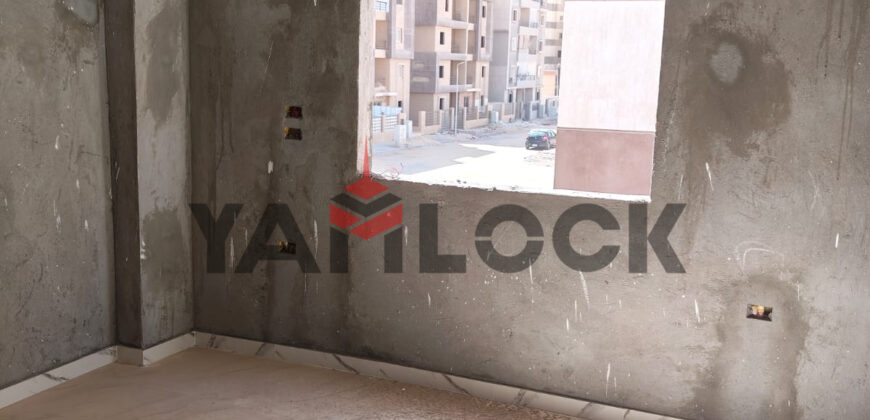 شقة 90 م² للبيع بكمبوند المستثمرين حدائق اكتوبر