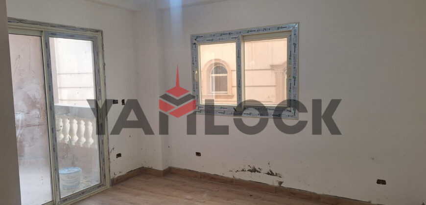 شقة 188 م² للبيع في الشروق 1 الحى الثامن فيلات