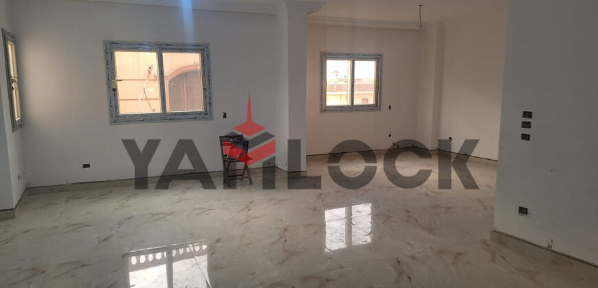 شقة 188 م² للبيع في الشروق 1 الحى الثامن فيلات