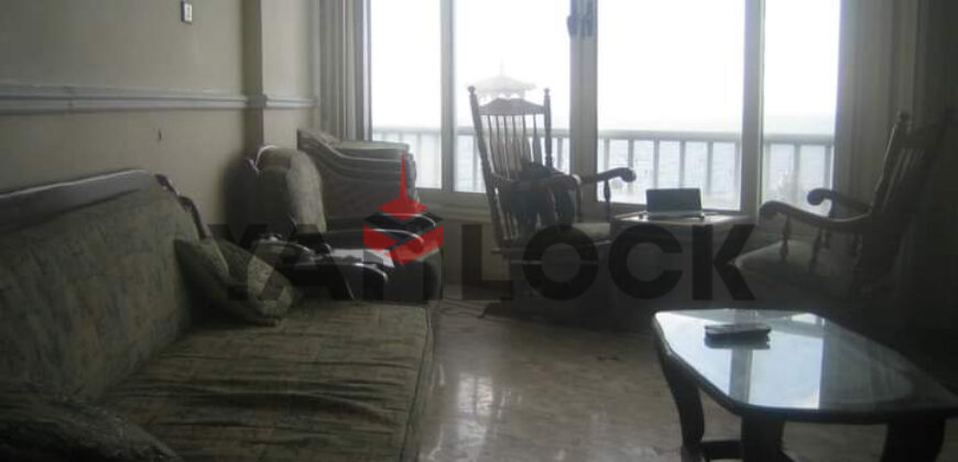شقة 135 م² للبيع امام كوبري استانلي على البحر مباشرة – الاسكندرية