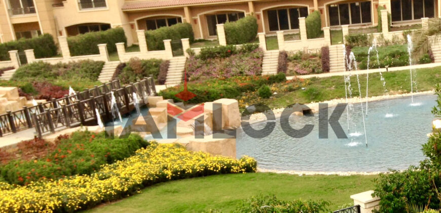 فيلا مستقلة 330 م² للبيع بستون بارك