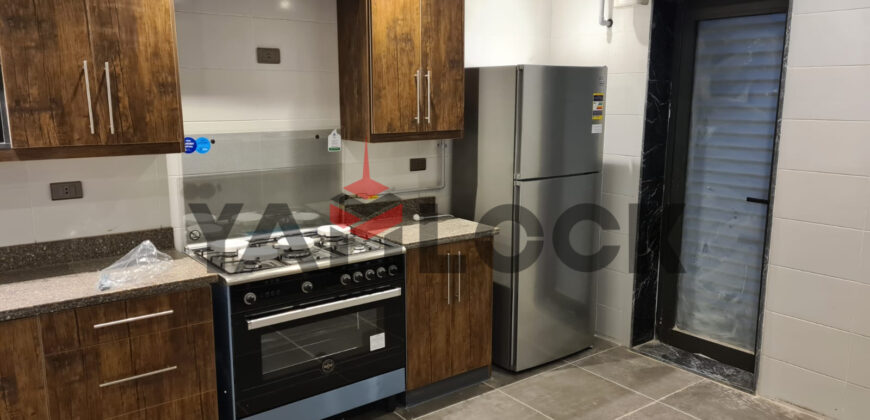 شقة 210 م² للايجار بكمبوند Lake View Residence