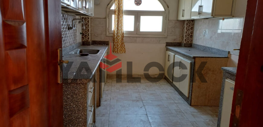 شقة 200 م² للايجار فيلا في الحى الدبلوماسين امام الجامعه الالمانيه