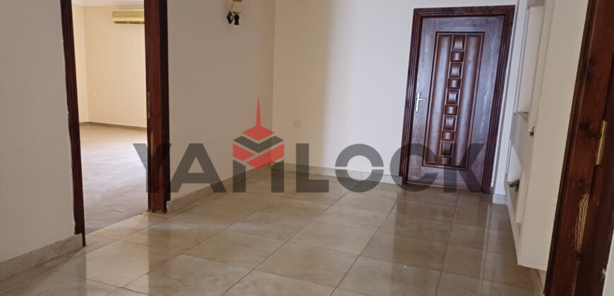 شقة 200 م² للايجار فيلا في الحى الدبلوماسين امام الجامعه الالمانيه