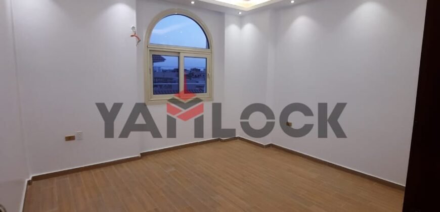 شقة 200 م² للبيع تشطيب سوبر لوكس – إطلالة شارع الرئيسي في القاهرة الجديدة – القاهرة