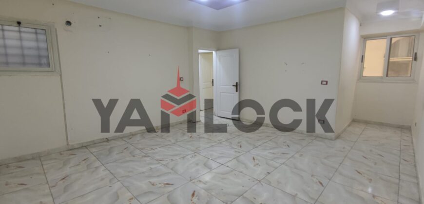 شقة 120 م² للبيع في 593 الملك حفنى المنتزة