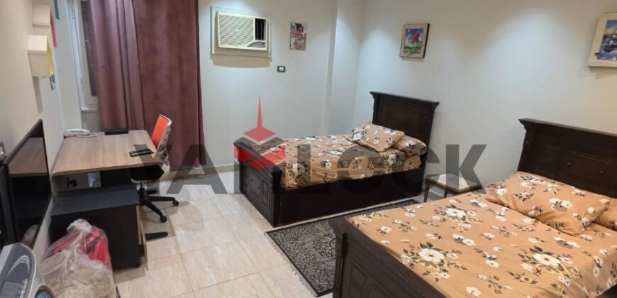 شقة 180 م² للايجار اخر عباس العقاد خطوات من مكرم عبيد وخطوات من زاكر حسين بجوار مستشفي كيور