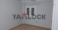 شقة 122 م² للبيع في الحي 11 تعاونيات مجاوره ٧ امام المدرسه الحي ال ١١ للتعليم الاساسي خلف مسجد عبدالله ابن داوود خطوه من محور جمال عبد الناصر