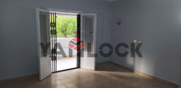 شقة 122 م² للبيع في الحي 11 تعاونيات مجاوره ٧ امام المدرسه الحي ال ١١ للتعليم الاساسي خلف مسجد عبدالله ابن داوود خطوه من محور جمال عبد الناصر