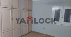 شقة 122 م² للبيع في الحي 11 تعاونيات مجاوره ٧ امام المدرسه الحي ال ١١ للتعليم الاساسي خلف مسجد عبدالله ابن داوود خطوه من محور جمال عبد الناصر