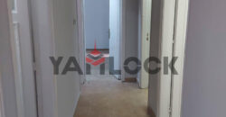 شقة 122 م² للبيع في الحي 11 تعاونيات مجاوره ٧ امام المدرسه الحي ال ١١ للتعليم الاساسي خلف مسجد عبدالله ابن داوود خطوه من محور جمال عبد الناصر