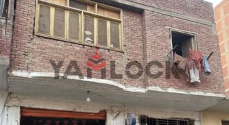 منزل للبيع بالحرفيين 150 م² مبني دورين والثالث به عمدان ويوجد محل في الدور الارضي