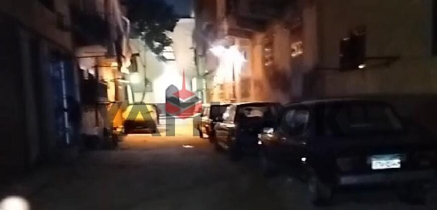 ارض 100 م² للبيع علي 3 نواصي شارع سراج متفرع من الخمراويه شبرا مصر