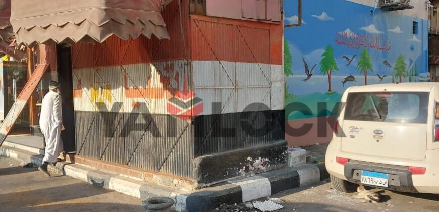 محل تجاري 20 م² مع الرصيف يدخل فى 35 متر الى 40 متر محل على ناصيتين للبيع على شارع الفندقيه مساكن زمزم – بورسعيد