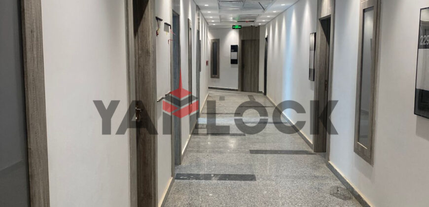 مكتب او عيادة 39 م² للايجار في التجمع الخامس القطاع الأول تاني نمرة من شارع التسعين الشمالي بمول كيرنيل علي البلازا بانوراما