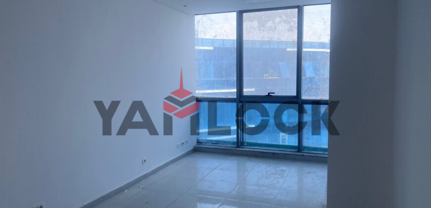 مكتب او عيادة 39 م² للايجار في التجمع الخامس القطاع الأول تاني نمرة من شارع التسعين الشمالي بمول كيرنيل علي البلازا بانوراما