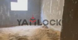 شقة 200 م² للبيع نصف تشطيب – إطلالة شارع جانبي في حدائق اكتوبر