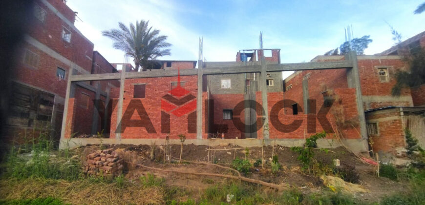 مبنى سكني 148 م² للبيع في قرية العزازمة الجديدة مركز فرسكور طريق المقابر دمياط