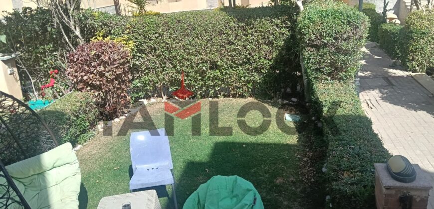 شالية 55 م² بحديقة 60 م² للبيع بقريه هوليداى بيتش العين السخنه