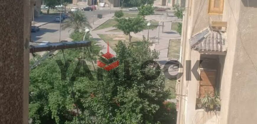 شقة 63 م² في اسكان المستقبل العبور تاني عمارة من الشارع الرئيسي