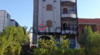 مبني سكني 209 م² للبيع بالعاشر من رمضان في الحي30 مجاوره 4 ادوار وبدروم