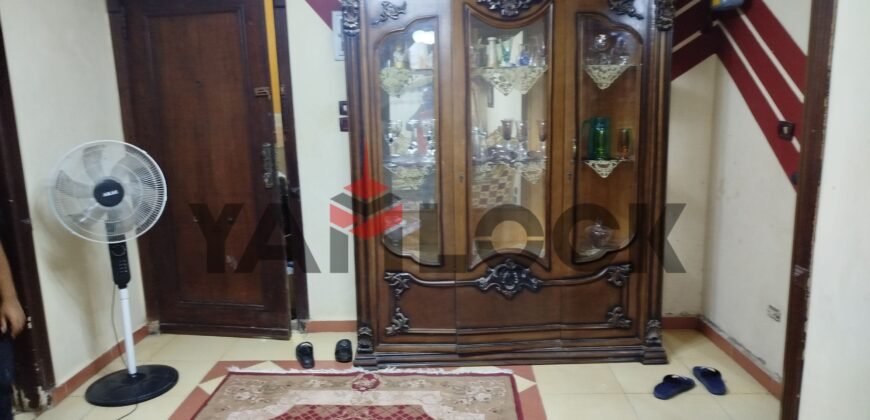 شقة 90 م² للإيجار مفروش في ارض اللواء الطريق الابيض شارع نجع حمادي