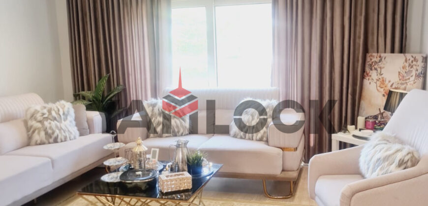 شقة 220 م² للإيجار بكمبوند Stone Residence علي الطريق الدائري مميز و قريب من كل شيء في القاهرة
