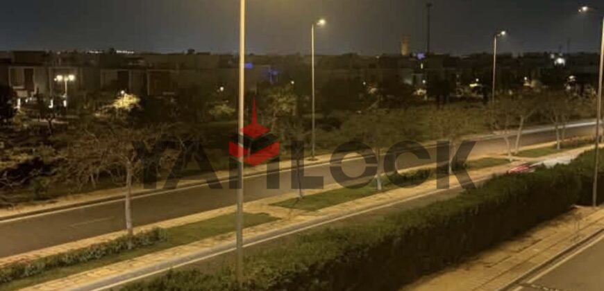 شقة 124 م² للبيع تشطيب سوبر لوكس – إطلالة مجرى السيل و الڤيلات في القاهرة الجديدة مدينتي